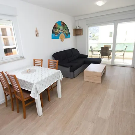 Vano Apartment *